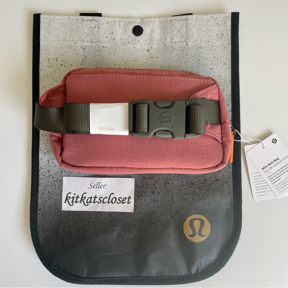 🆕 .7L BRIER ROSE - NWT lululemon mini belt bag - Picture 7 of 15